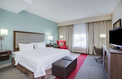 Middletown Hotel | Discover Hampton Inn Middletown: Rated 8.8 with Great Amenities