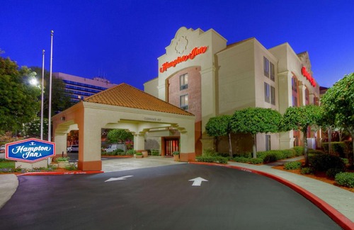 Milpitas Hotel | Top-Rated Hampton Inn Milpitas with Family-Friendly Amenities