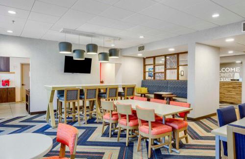 Tillmans Corner Hotel | Ideal Stay at Hampton Inn Mobile-I-10, Near Bellingrath Gardens