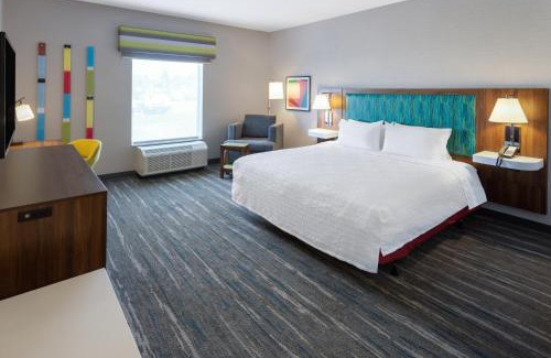 Monticello Hotel | Pet Friendly Getaway at Hampton Inn Monticello, NY