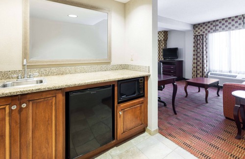 Kreole Hotel | Comfortable Stay at Hampton Inn Moss Point Pascagoula