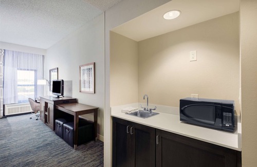 Mount Airy Hotel | Discover Hampton Inn Mount Airy: Guest Rated 9.4/10