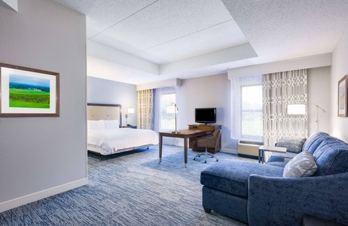 Mount Airy Hotel | Discover Hampton Inn Mount Airy: Guest Rated 9.4/10
