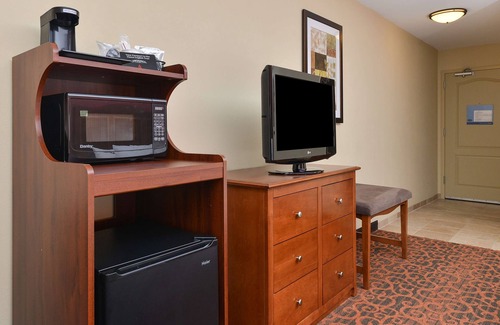 Muscatine Hotel | Inviting Hampton Inn Muscatine: Spa, Dining & Great Reviews