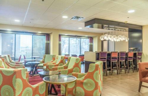 Norton Shores Hotel | Comfortable Stay at Hampton Inn Muskegon with Pool Access