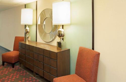 Norton Shores Hotel | Comfortable Stay at Hampton Inn Muskegon with Pool Access