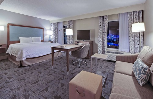 Myrtle Beach Hotel | Discover Hampton Inn Myrtle Beach at Broadway with Pool & Spa