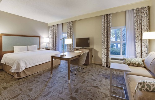 Myrtle Beach Hotel | Discover Hampton Inn Myrtle Beach at Broadway with Pool & Spa