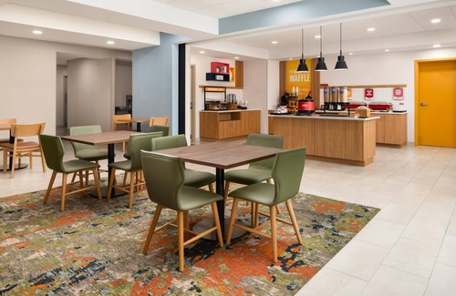 Neptune City Hotel | Welcoming Hampton Inn Neptune/Wall with Pool & Spa