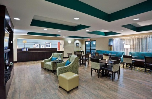 North Sioux City Hotel | Pet-Friendly Retreat at Hampton Inn North Sioux City