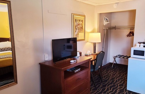 Camp Hill Hotel | Welcoming Hampton Inn Camp Hill - Family-Friendly & Cozy