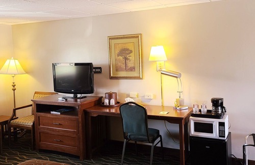 Camp Hill Hotel | Welcoming Hampton Inn Camp Hill - Family-Friendly & Cozy