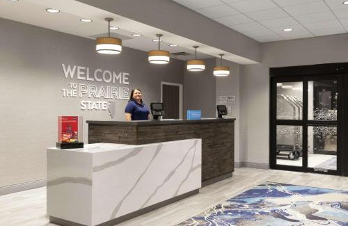 O'Fallon Hotel | Comfortable Stay at Hampton Inn O'Fallon, IL with Pool Access