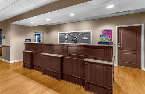 Okeechobee Hotel | Explore Hampton Inn Okeechobee with Pool & Ocean Views