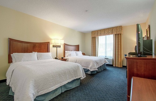 Pine Grove Hotel | Welcoming Hampton Inn Pine Grove: Top-Rated Comfort Awaits