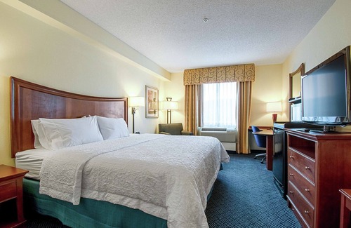 Pine Grove Hotel | Welcoming Hampton Inn Pine Grove: Top-Rated Comfort Awaits