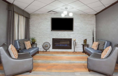 Willock Hotel | Comfortable Stay at Hampton Inn Pittsburgh/West Mifflin