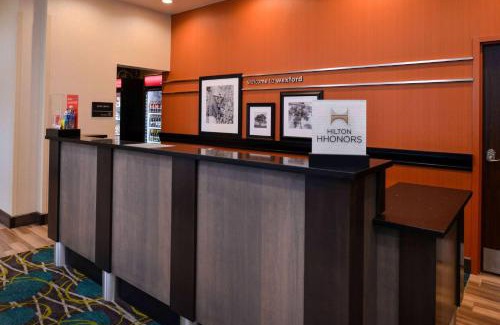 Franklin Park Hotel | Pet-Friendly Retreat at Hampton Inn Pittsburgh - Wexford