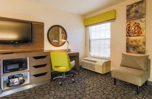 Prescott Hotel | Discover Hampton Inn Prescott: Family-Friendly Retreat