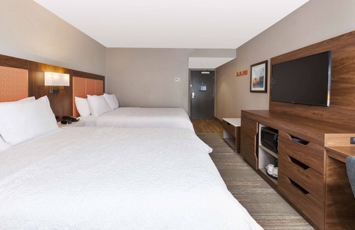 Princeton Hotel | Discover Hampton Inn Princeton: Highly Rated Family Retreat