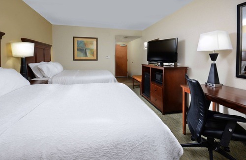 Morrisville Hotel | Highly Rated Hampton Inn Raleigh-Durham Airport with Pool