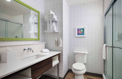 Redmond Hotel | Top-Rated Hampton Inn Redmond Near Bend Airport with Pool