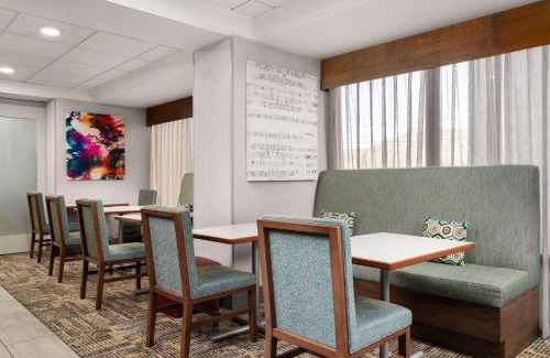 Hollins Hotel | Discover Comfort at Hampton Inn Roanoke/Hollins - I-81