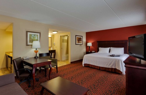 Webster Crossing Hotel | Discover Hampton Inn Rochester Webster: Family-Friendly Comfort