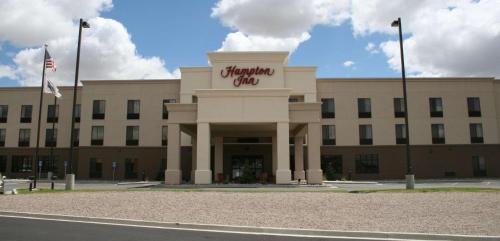 Rock Springs Hotel | Pet-Friendly Hampton Inn Rock Springs with Hot Tub & Kid Perks