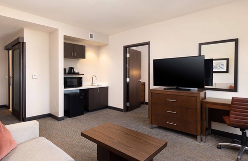 South San Jose Hotel | Welcoming Hampton Inn San Jose Cherry Ave with Great Amenities