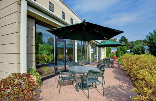 Sayre Hotel | Inviting Hampton Inn Sayre: Oceanfront & Family-Friendly Stay