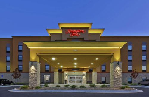 Sedalia Hotel | Experience Comfort at Hampton Inn Sedalia with Pool Access