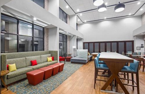 Selma Hotel | Comfortable Hampton Inn Selma with Pool & Pet-Friendly Stay