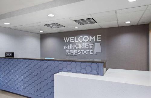 Selma Hotel | Comfortable Hampton Inn Selma with Pool & Pet-Friendly Stay