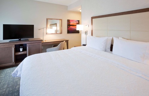 Spicer Hotel | Family-Friendly Stay at Hampton Inn Spicer Green Lake