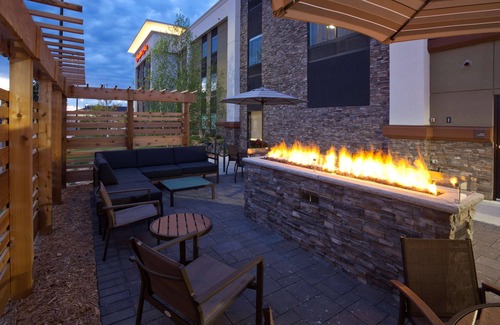 Spicer Hotel | Family-Friendly Stay at Hampton Inn Spicer Green Lake