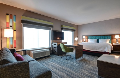 Canal Winchester Hotel | Exceptional Hampton Inn & Suites with Pool and Spa Access