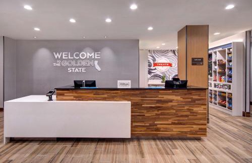 Rancho Cucamonga Hotel | Relax at Hampton Inn & Suites by Hilton in Rancho Cucamonga