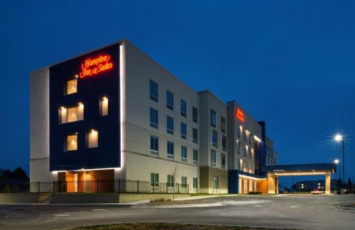 Adrian Hotel | Convenient Stay at Hampton Inn & Suites Adrian, MI