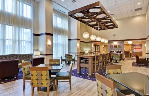 Ashland Hotel | Discover Comfort at Hampton Inn Suites Ashland, Ohio
