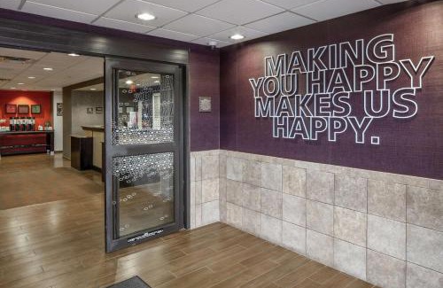 McNeil Hotel | Pet-Friendly Retreat at Hampton Inn & Suites Cedar Park