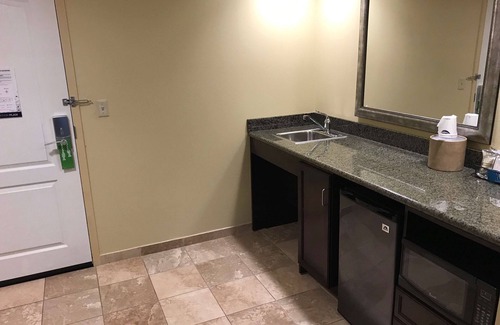 Lakeway Hotel | Relax at Hampton Inn & Suites Austin - Lakeway with Pool