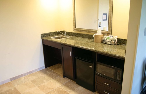 Lakeway Hotel | Relax at Hampton Inn & Suites Austin - Lakeway with Pool