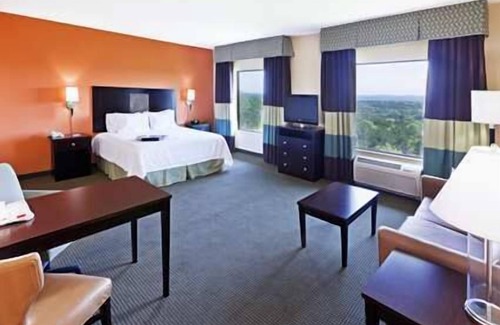Lakeway Hotel | Relax at Hampton Inn & Suites Austin - Lakeway with Pool
