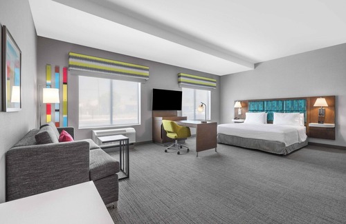 West Park Community Hotel | Relax at Hampton Inn & Suites Bakersfield Central