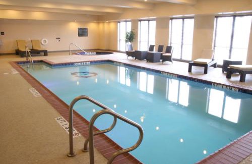 Bastrop Hotel | Comfortable Stay at Hampton Inn & Suites Bastrop with Pool