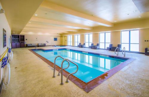 Bastrop Hotel | Comfortable Stay at Hampton Inn & Suites Bastrop with Pool