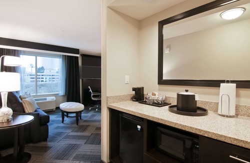 Wilburton Hotel | Discover Hampton Inn & Suites Bellevue Near Seattle's Best