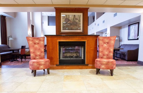 Blairsville Hotel | Top-Rated Hampton Inn & Suites Blairsville with Pool Access