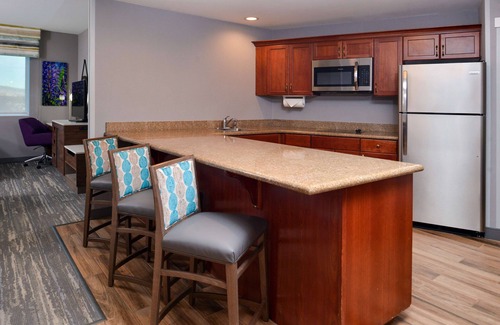 Southwest Ada County Alliance Hotel | Boise's Top-Rated Hampton Inn & Suites with Pool Access